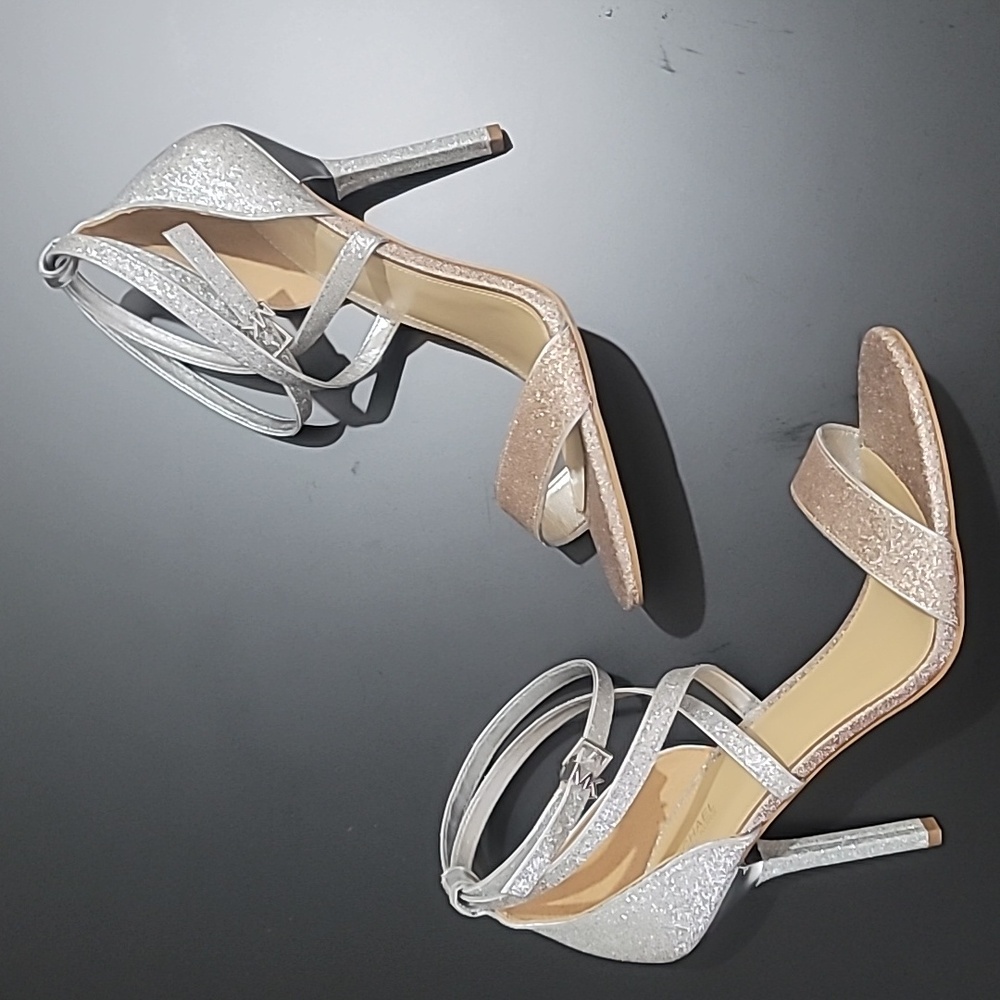 Michael Kors Astrid Glitter Embellished Silver/Gold Sandal 9.5M - Picture 6 of 11